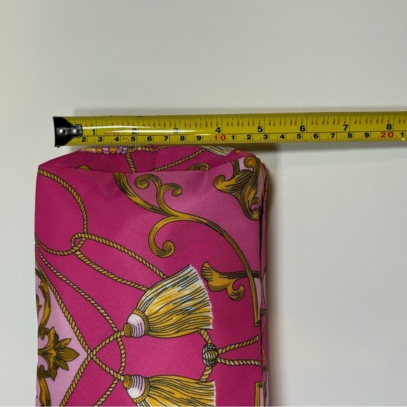 Estee Lauder Soft Pink and Gold Cosmetic Bag - Picture 7 of 8